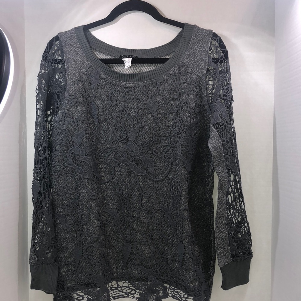 VENUS Top